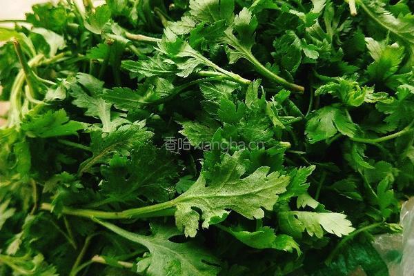 野菊花头蛋汤的做法图解2
