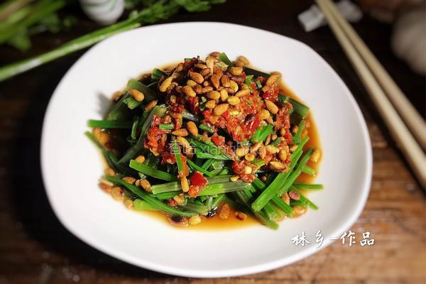 瓜子仁拌野芹菜梗的做法图解13