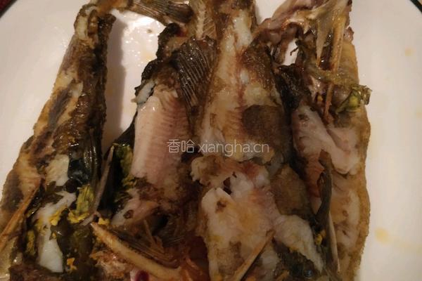 紫苏香煎黄骨鱼的做法图解4