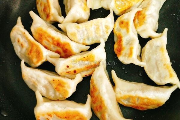 荠菜(野菜）饺子的做法图解9