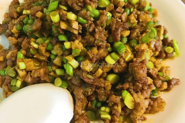 饭扫光| 蒜苔炒肉末| 超级下饭菜的做法图解8