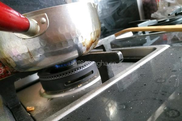 土豆鸡蛋三明治的做法图解2