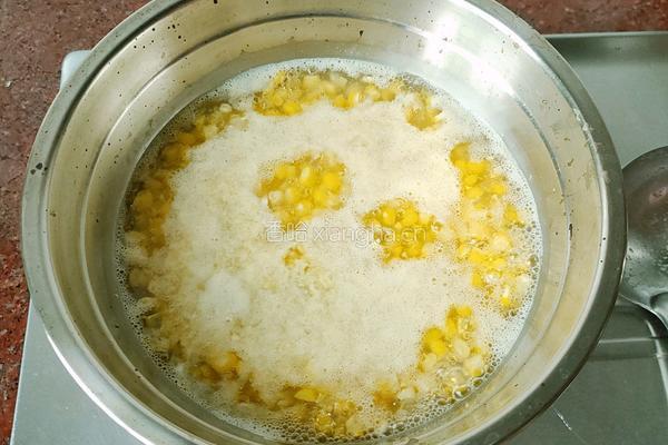 玉米瘦肉蛋花羹的做法图解4