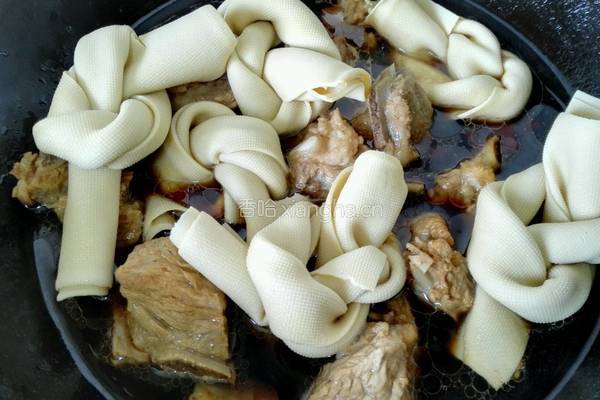 百叶结烧肉的做法图解7