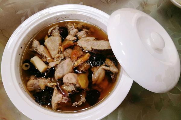 五料炖鸡汤