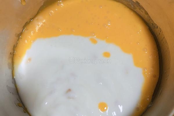 火龙果舒芙蕾松饼-甜品收割机的做法图解3