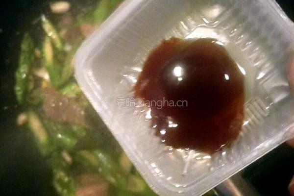 猪肉炒芦笋的做法图解6