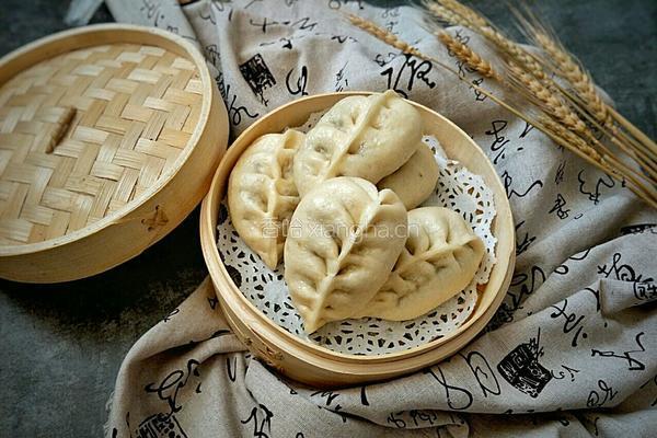 经典猪肉白菜包