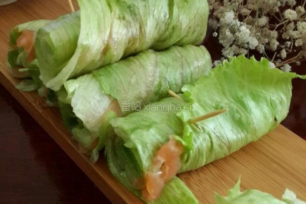 烟熏三文鱼香葱生菜卷的做法图解5