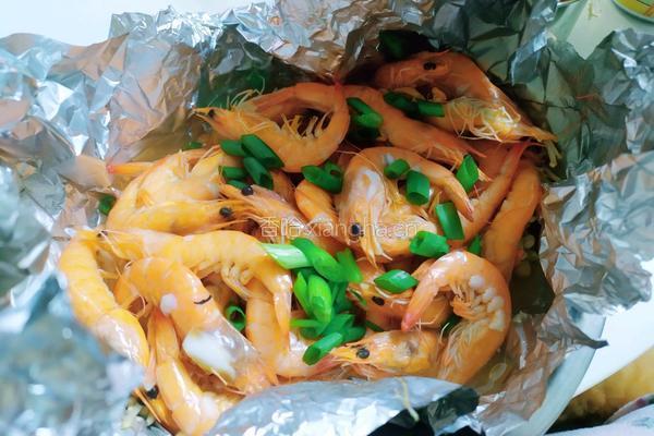 锡纸蒜蓉鲜虾金针菇火腿的做法图解5