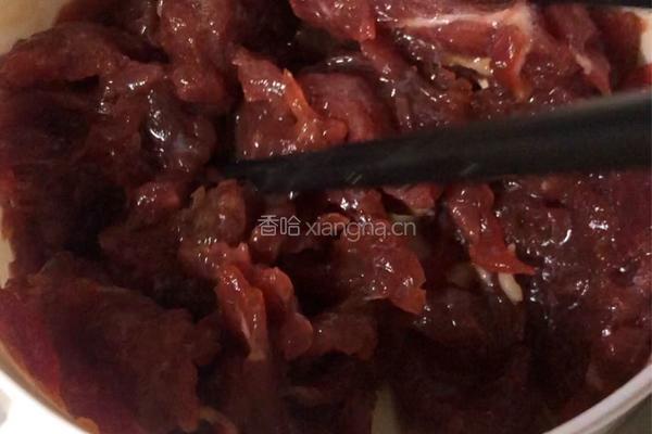 葱爆牛肉的做法图解1