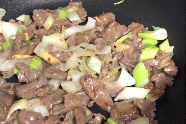 葱爆牛肉的做法图解8