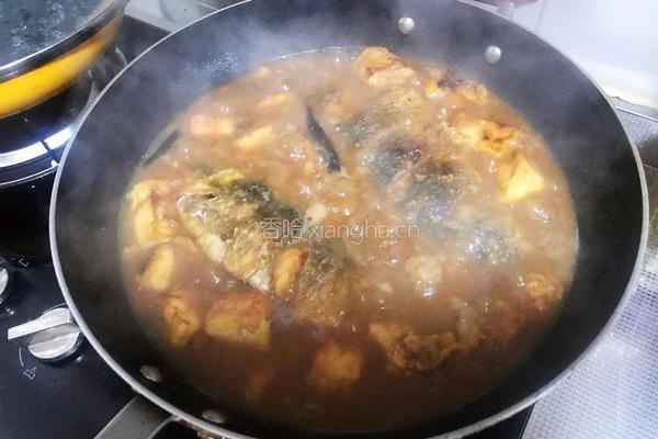 炖鲫鱼豆腐的做法图解4