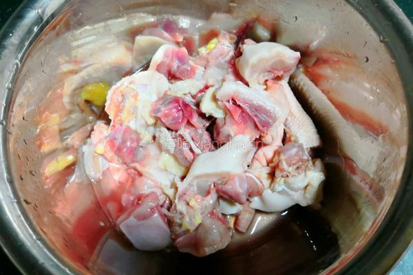 香辣土豆鸡块的做法图解1