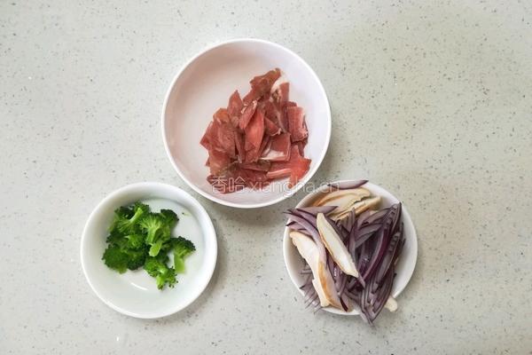 杂蔬炒面鱼 宝宝辅食营养食谱菜谱的做法图解3