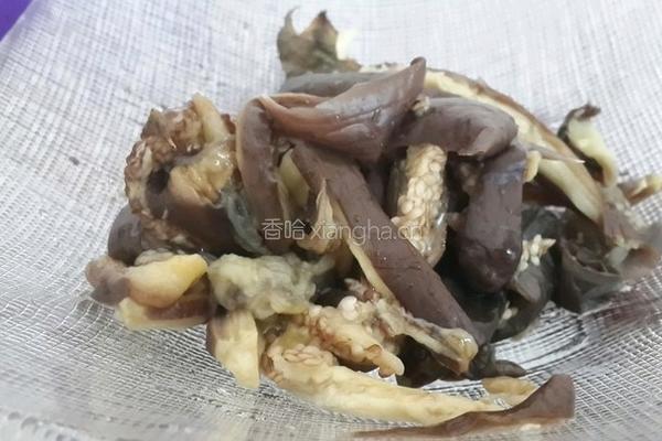 椒油茄子的做法图解3