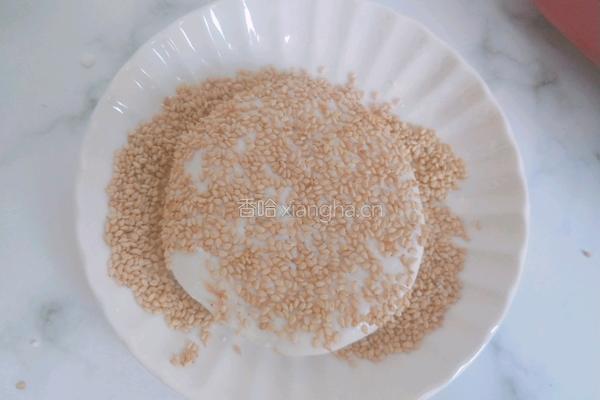 芝麻豆沙糯米饼的做法图解9