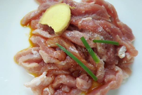 蒜薹炒肉丝的做法图解1