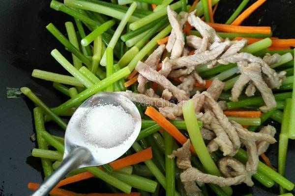 蒜薹炒肉丝的做法图解7