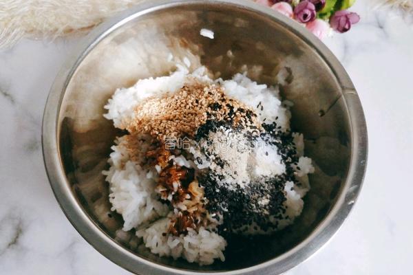 香煎芝麻饭团的做法图解8