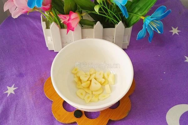 清炒油麦菜的做法图解3