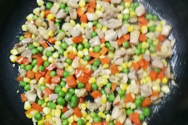 彩色豆炒鸡肉丁的做法图解8