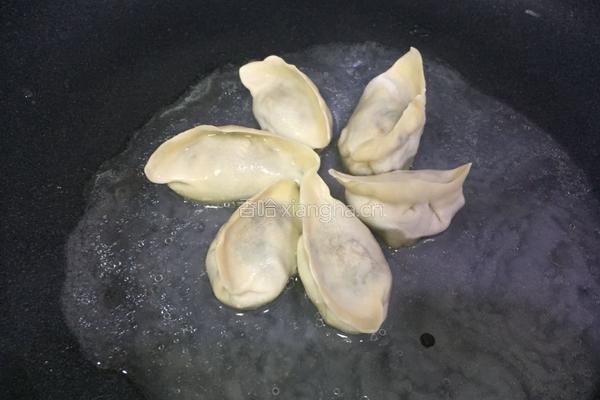 雪花煎饺的做法图解6