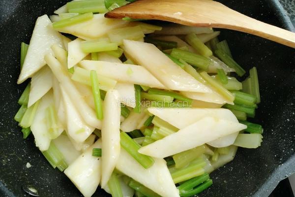 西芹炒山药的做法图解13