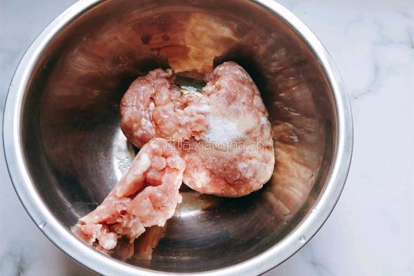 芹菜猪肉馅饺子的做法图解4