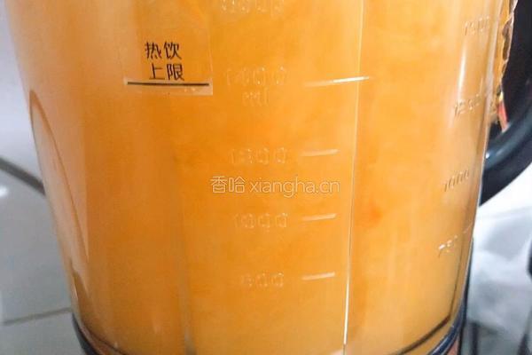  草莓玫瑰花蜜银耳羹的做法图解6