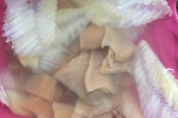 翅骨响螺补钙汤的做法图解3