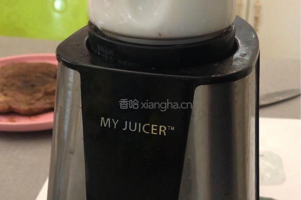 油桃奶昔的做法图解4