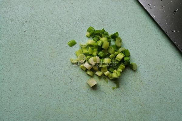火龙果燕麦牛肉粒的做法图解10