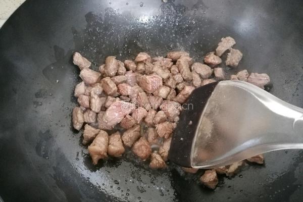 火龙果燕麦牛肉粒的做法图解12