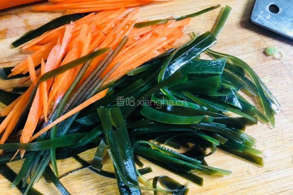 自制消暑神器酸辣凉面的做法图解1