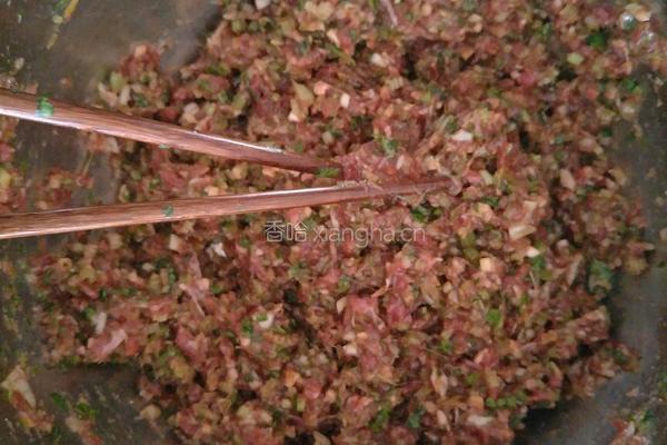 西芹豆芽菜牛肉饺子的做法图解5