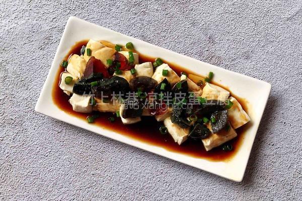 凉拌皮蛋豆腐的做法图解7