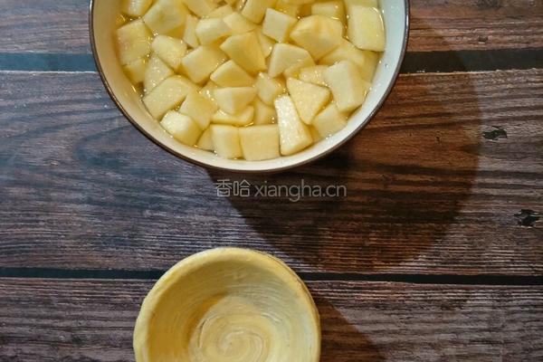 蜜红豆苹果酥的做法图解2