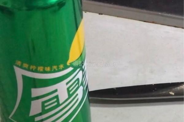 柠檬雪碧薄荷饮的做法图解1