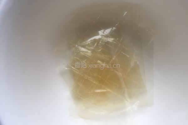牛奶蜜豆果冻的做法图解1