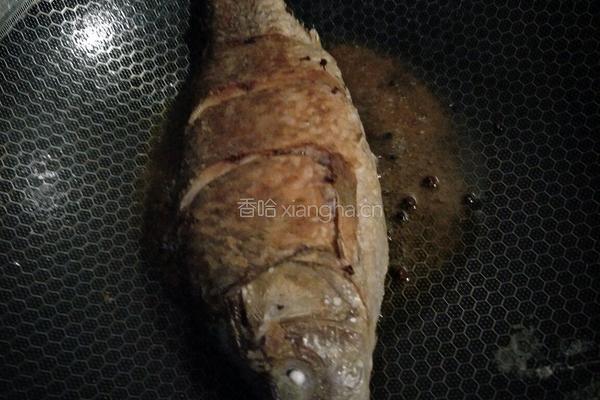 五香噶头烧鲤鱼的做法图解4