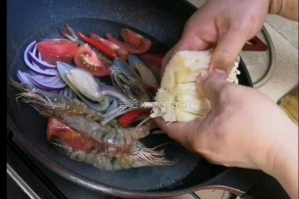 泰式冬阴功汤的做法图解3