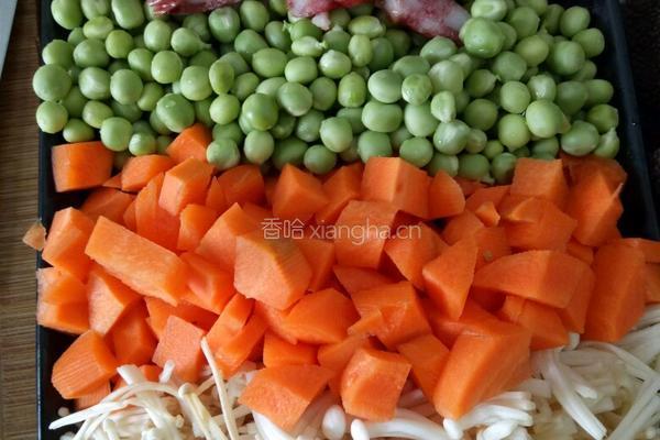 进阶版腊肠饭的做法图解1