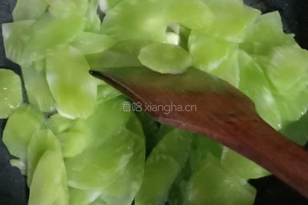 清炒莴苣的做法图解5