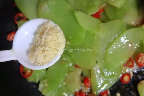 清炒莴苣的做法图解8