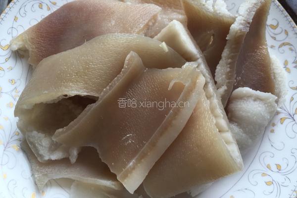 猪皮花生冻的做法图解4