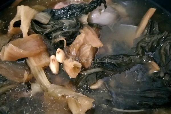 黄豆菜干猪骨汤的做法图解9
