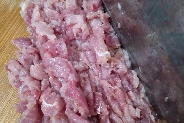 鲜蘑菇炒肉沫的做法图解1