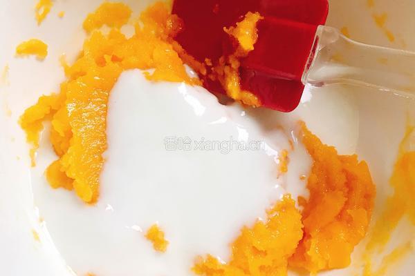 蜜豆酸奶味卡仕达酱注心古早蛋糕的做法图解4