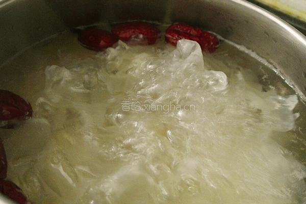 苹果雪梨银耳汤的做法图解7